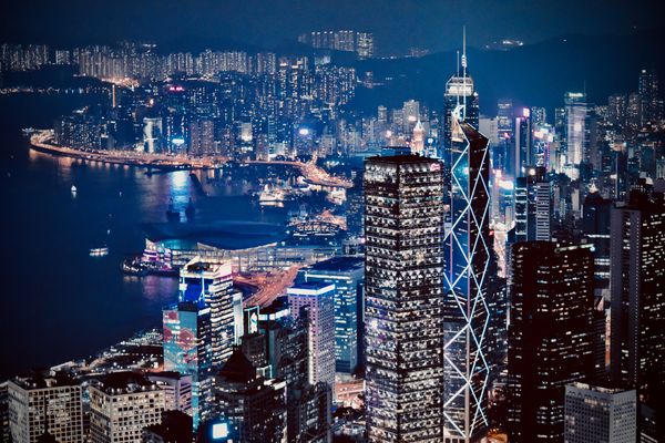 Is Hong Kong Becoming a Cashless City?